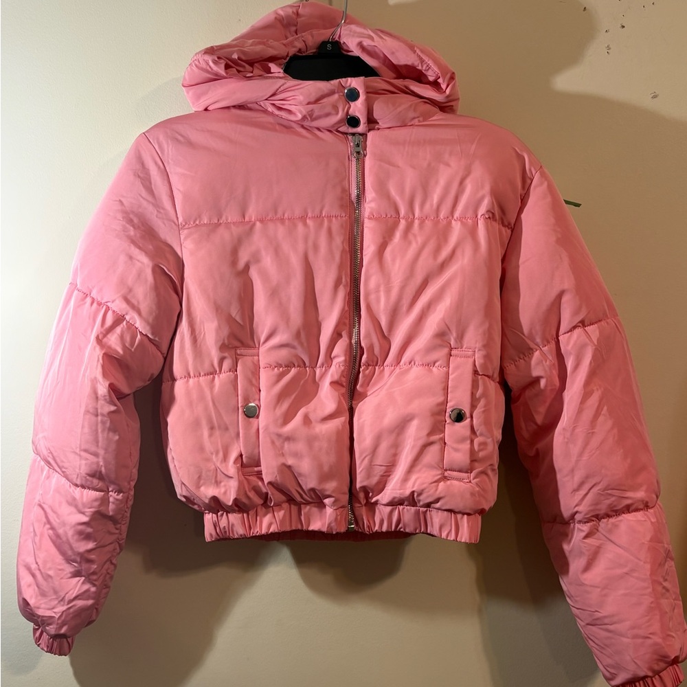 Fashion Nova Women’s X Small Pink Cropped Puffer Jacket silver‎ buttons zipper